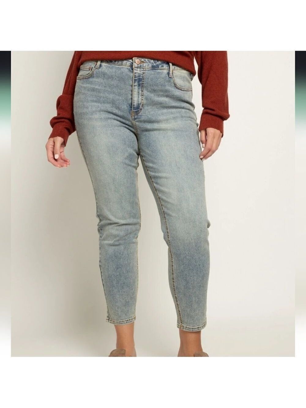 3080 NWT Herizon Suzi Mid Rise Skinny Jeans Color: White Water Sz 20W